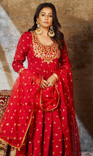 Priyamani.png