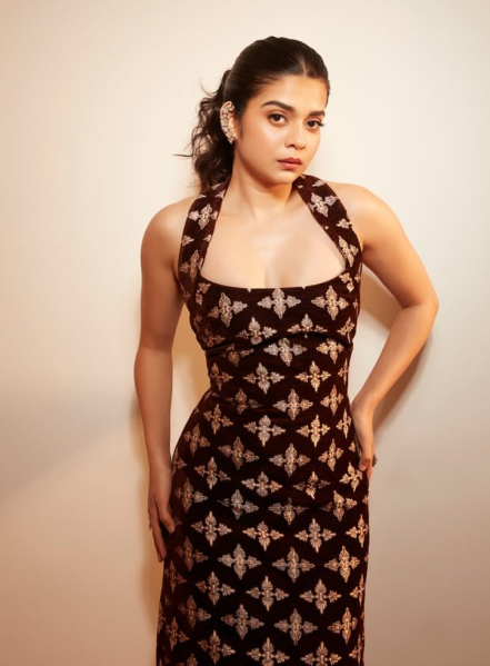 File:Mithila Palkar.png