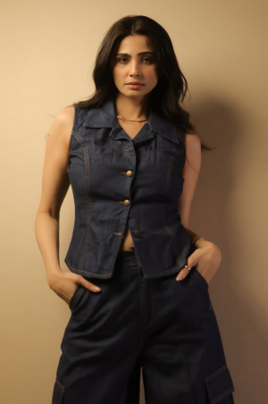 Daisy Shah.png