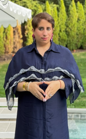 Guneet Monga Kapoor.png